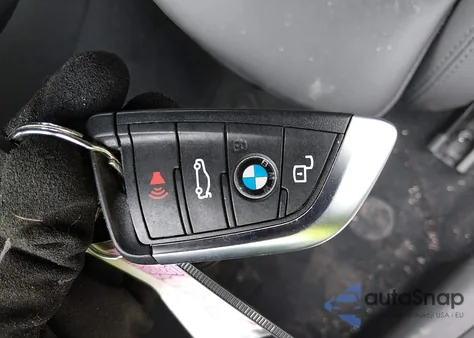 2021 BMW 330I z USA, uszkodzony, nr VIN 3MW5R1J04M8B92435